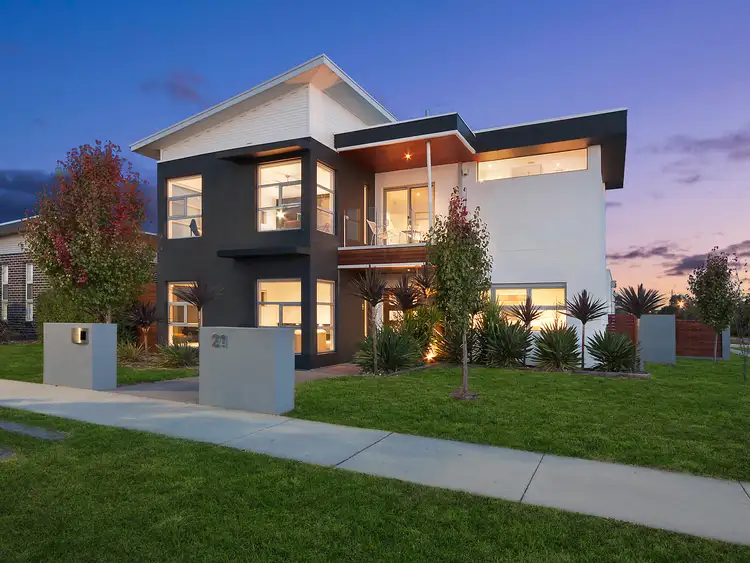 21 Olga Masters Street, Franklin ACT 2913