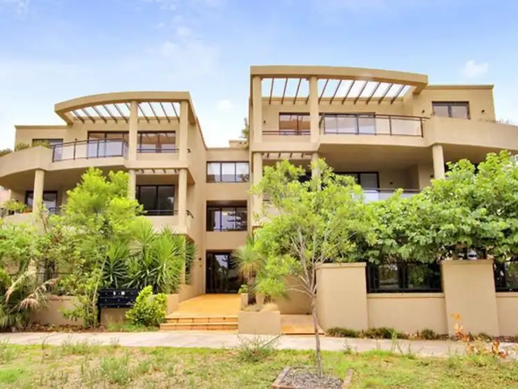 Third view of Homely apartment listing, 2/8 Bundarra Road, Bellevue Hill NSW 2023