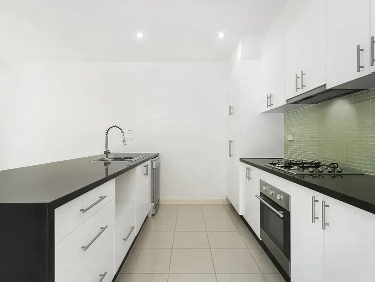Fourth view of Homely townhouse listing, 4/98 Blackshaws Road, South Kingsville VIC 3015
