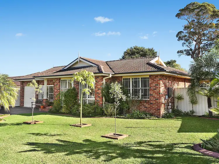 16 Amanda Place, Horsley NSW 2530