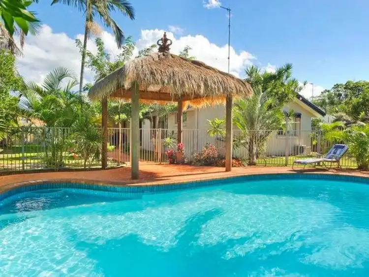 4 Linum Street, Palm Beach QLD 4221