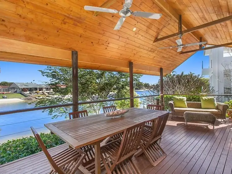 42 Avanti Street, Mermaid Waters QLD 4218