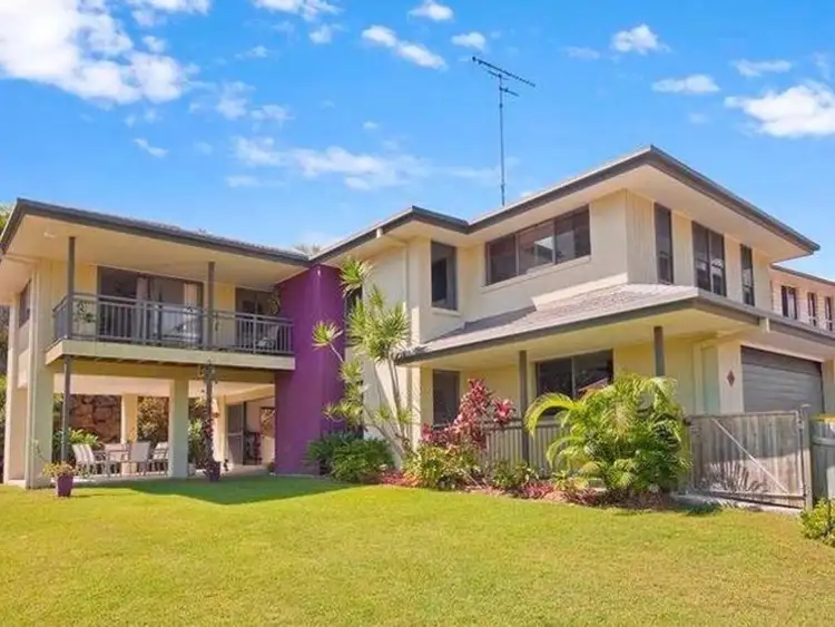 27 Grassmere Court, Banora Point NSW 2486