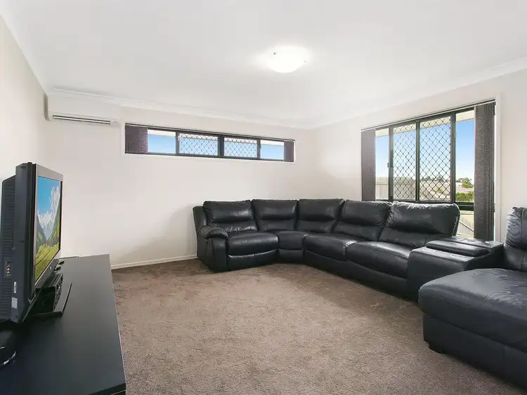 Fourth view of Homely house listing, 2 Cove Court, Rosslyn QLD 4703