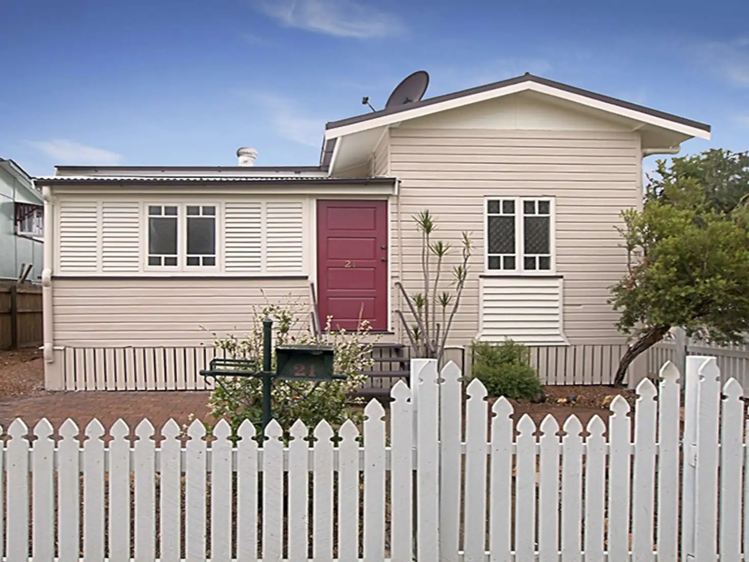 Main view of Homely house listing, 21 Ninth Avenue, Railway Estate QLD 4810