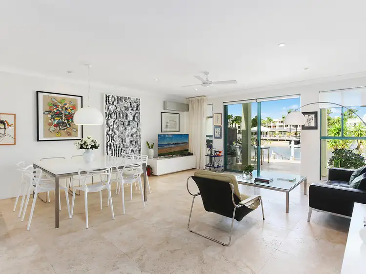 12/3 Lee Road, Runaway Bay QLD 4216