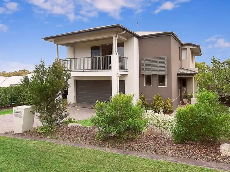 7 Lachlan Drive, Wakerley QLD 4154