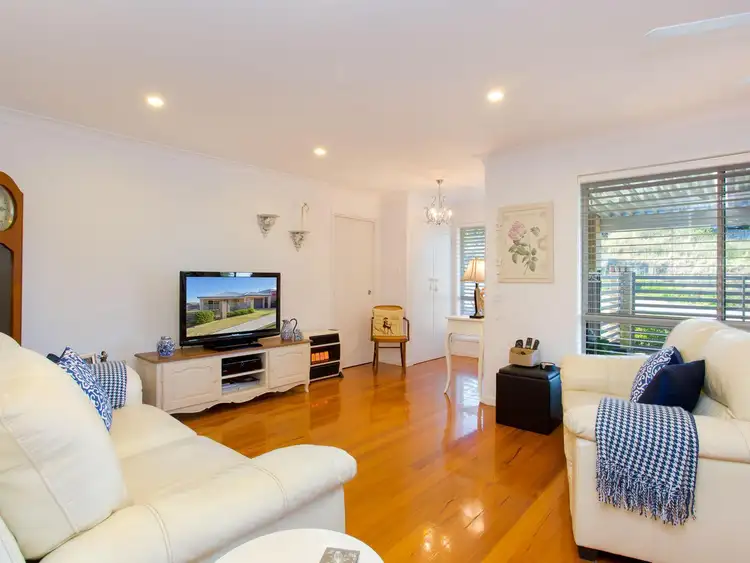 Fourth view of Homely house listing, 10 Kariboo Lane, Mount Hutton NSW 2290