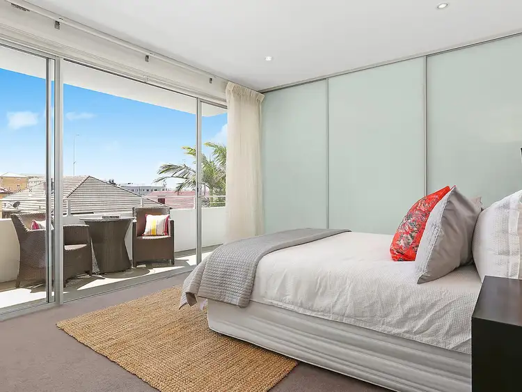Third view of Homely apartment listing, 3/10 Severn Street, Maroubra NSW 2035
