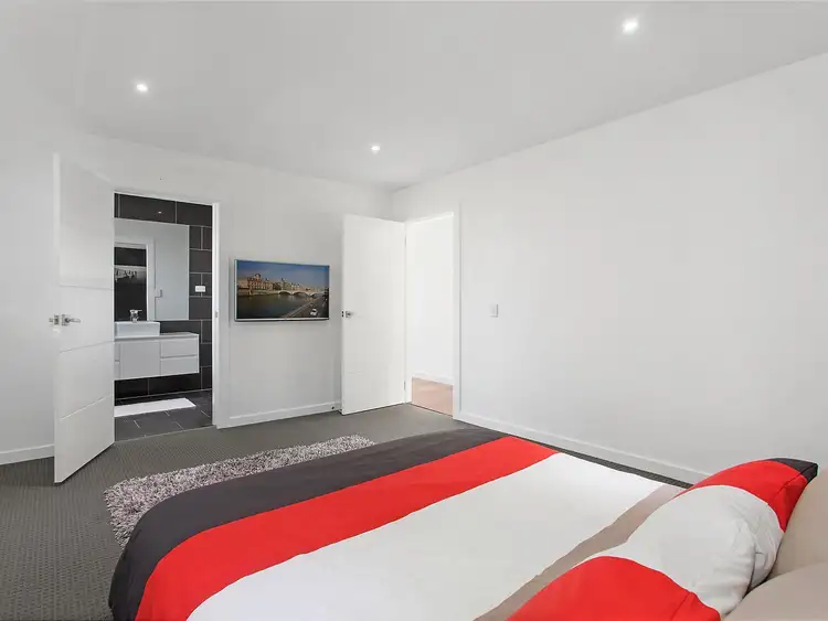Sixth view of Homely house listing, 6 Erin Avenue, Berkeley Vale NSW 2261