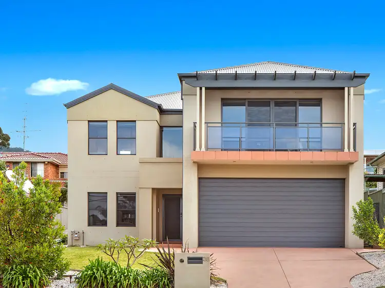 38 Russell Street, Balgownie NSW 2519