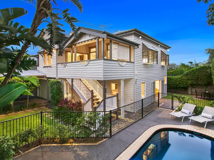 47 Philip Street, Hawthorne QLD 4171