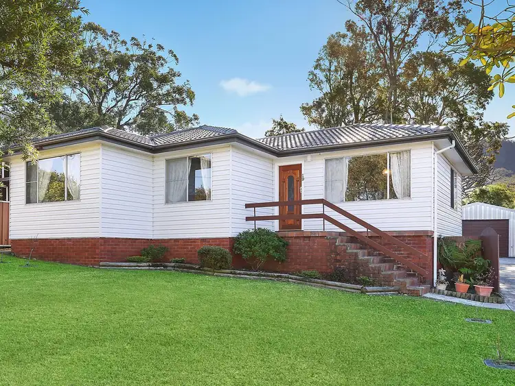 19 Loch Carron Avenue, Farmborough Heights NSW 2526