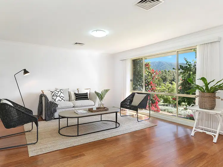 15 Gardenia Crescent, Bomaderry NSW 2541
