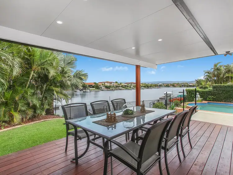 4 Saltair Grove, Helensvale QLD 4212