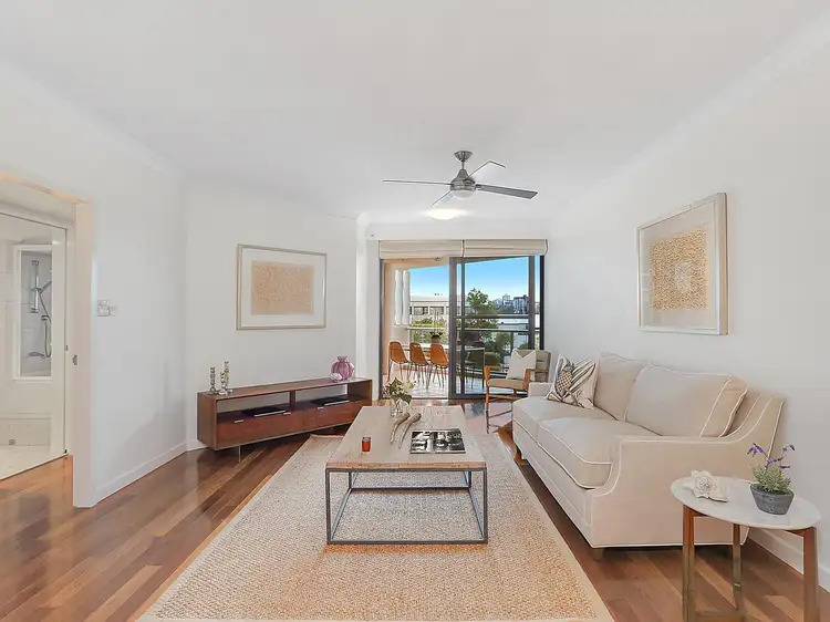 78 Cairns Street, Kangaroo Point QLD 4169