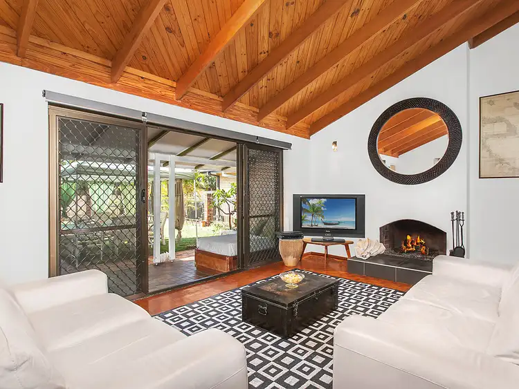 36 Fourteenth Avenue, Palm Beach QLD 4221