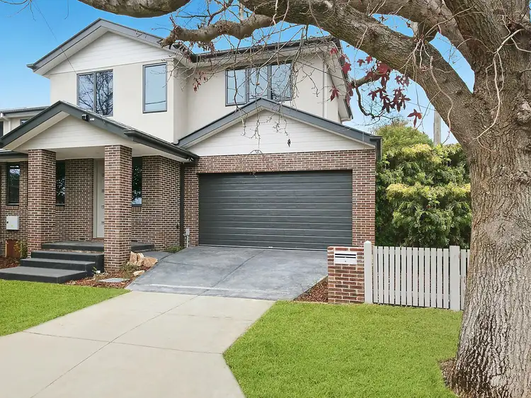 2/16 Bronhill Road, Ringwood East VIC 3135