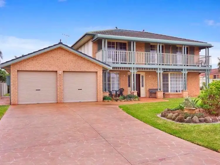 5 Caves Court, Caves Beach NSW 2281