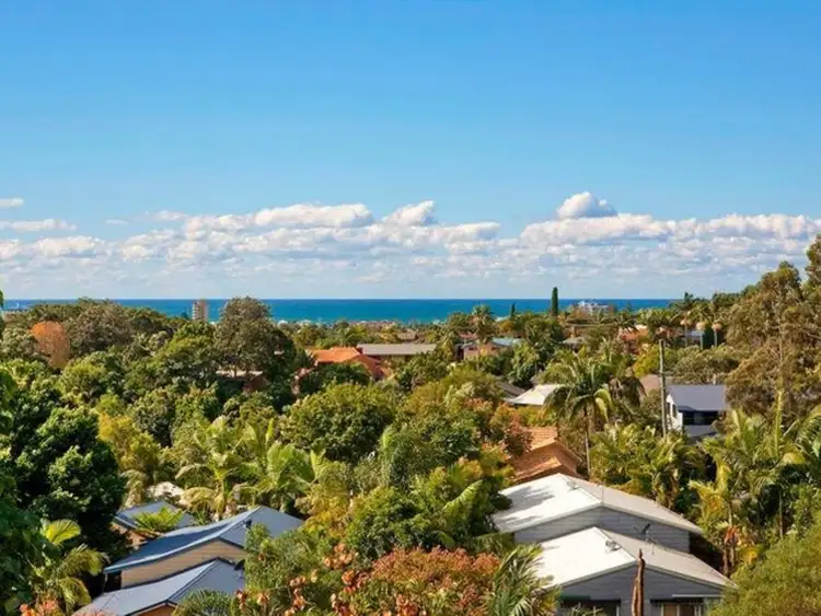 143 KP McGrath Drive, Elanora QLD 4221