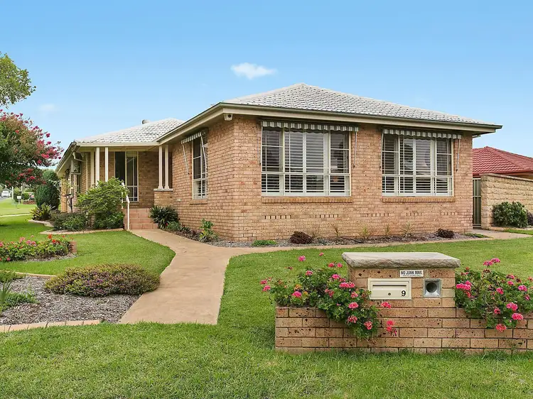 9 Parkdale Avenue, Horsley NSW 2530