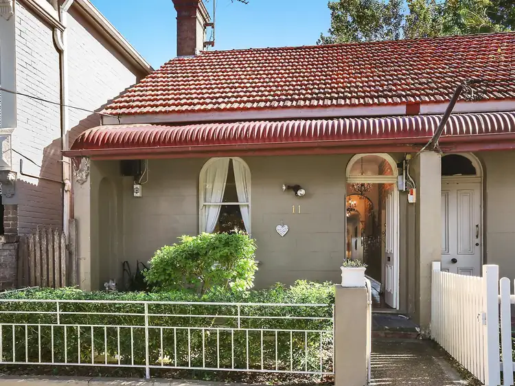 11 Holmesdale Street, Marrickville NSW 2204