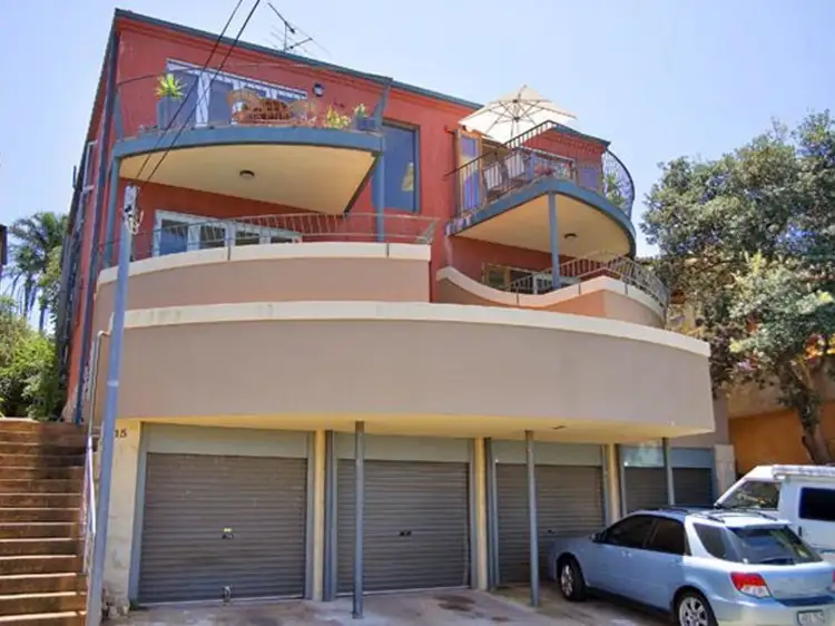 Third view of Homely apartment listing, 4/15 Wonderland Avenue, Tamarama NSW 2026