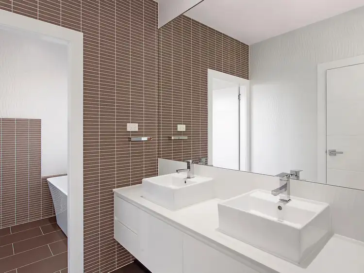 Fifth view of Homely house listing, 6 Erin Avenue, Berkeley Vale NSW 2261