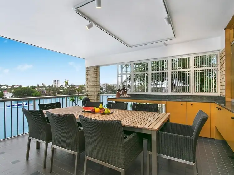 10/82 Macquarie Street, St Lucia QLD 4067