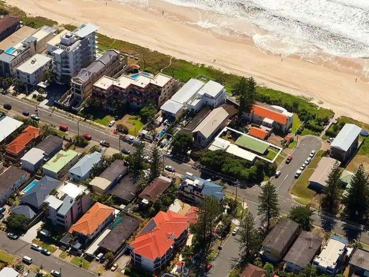 7 Surf Street, Mermaid Beach QLD 4218