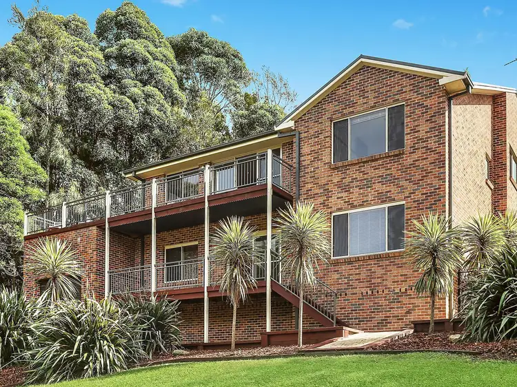 15 Deenyi Close, Cordeaux Heights NSW 2526