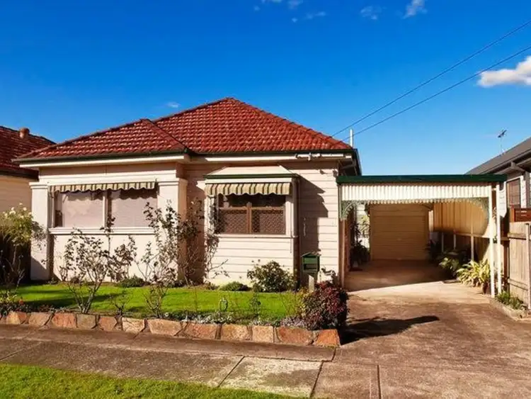 15 Henderson Street, New Lambton NSW 2305