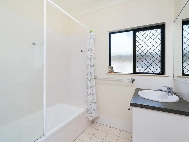 Fifth view of Homely unit listing, 21/190 Irene Street, Mooroobool QLD 4870