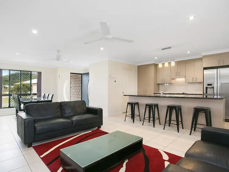 Second view of Homely house listing, 2 Cove Court, Rosslyn QLD 4703