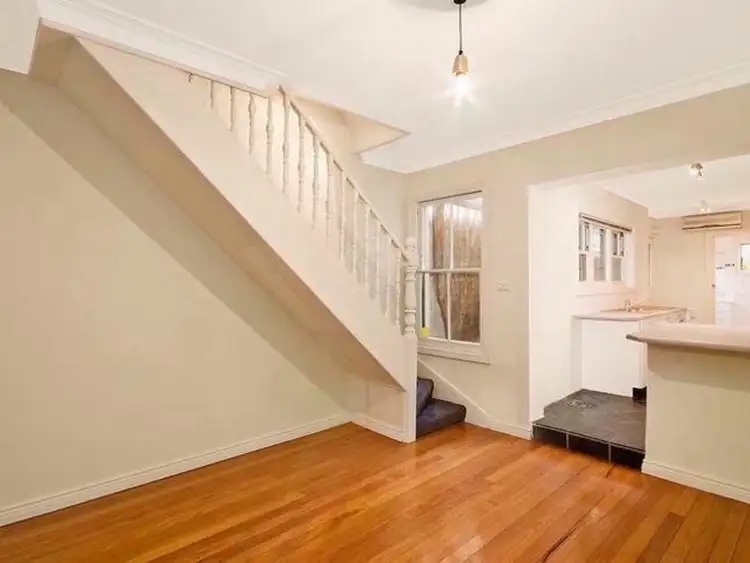 31 Lackey Street, St Peters NSW 2044
