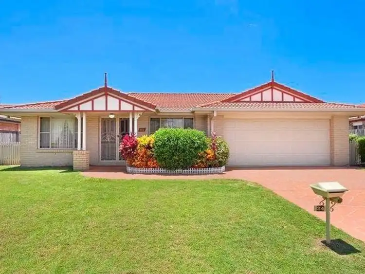 24 Riversdale Boulevard, Banora Point NSW 2486