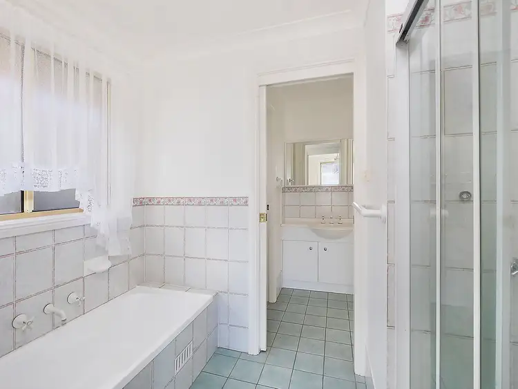 Fourth view of Homely house listing, 10 Rosa Close, Cameron Park NSW 2285