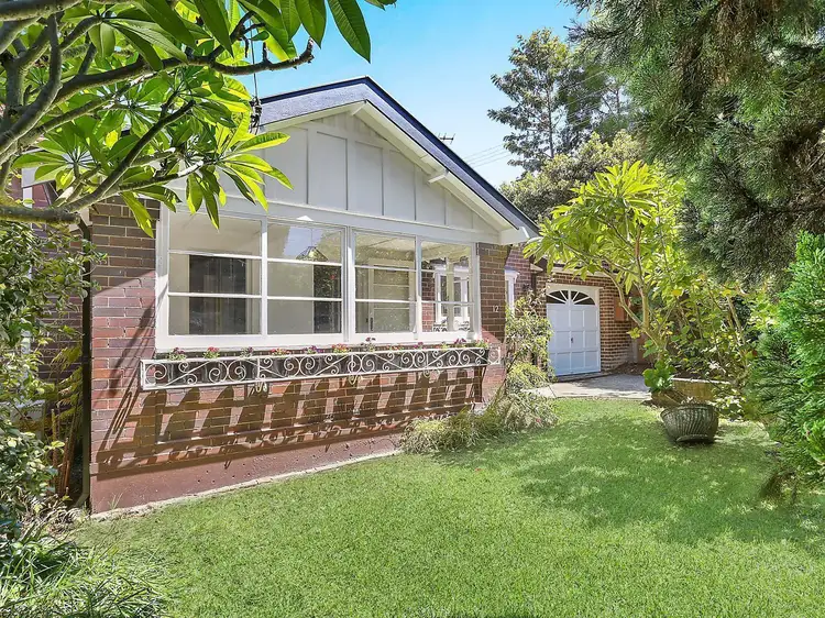 12 Clive Street, Roseville NSW 2069