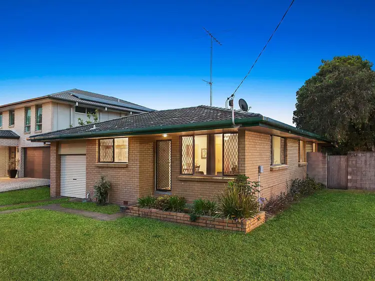 Main view of Homely house listing, 33 Tenth Avenue, Palm Beach QLD 4221