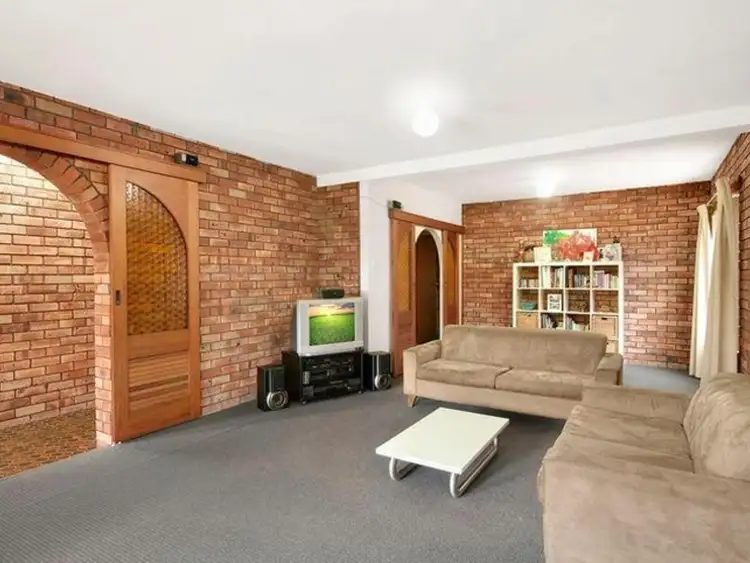 10 Aldunga Street, Blacksmiths NSW 2281