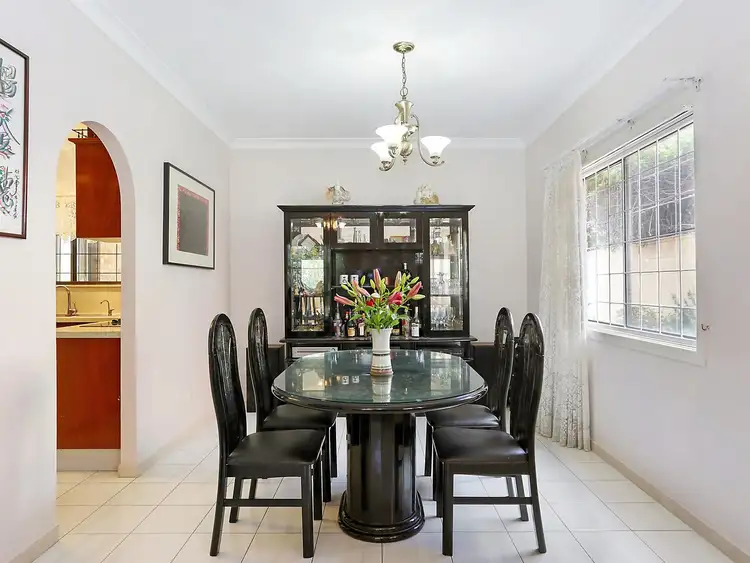 Fourth view of Homely house listing, 10 Rhuddlan Street, Carindale QLD 4152