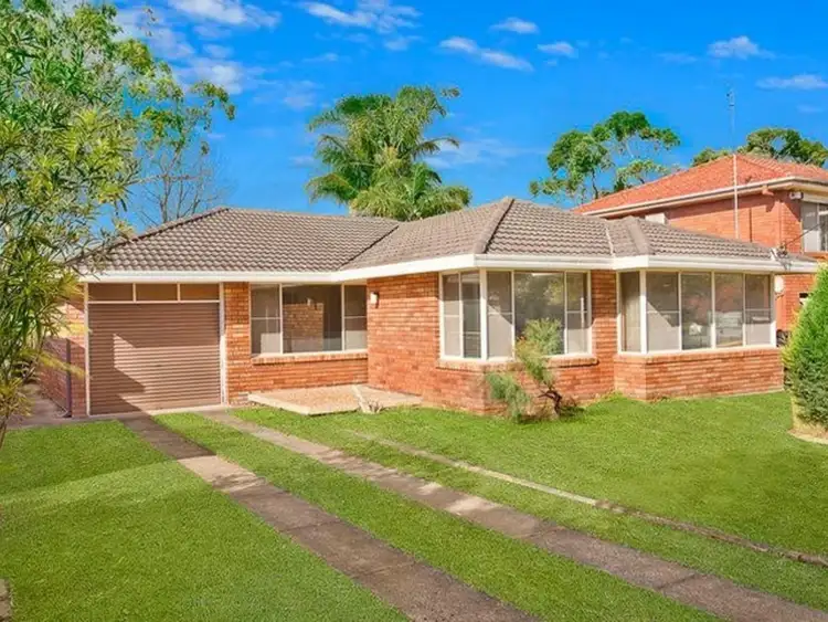 12 Farleigh Avenue, Umina Beach NSW 2257