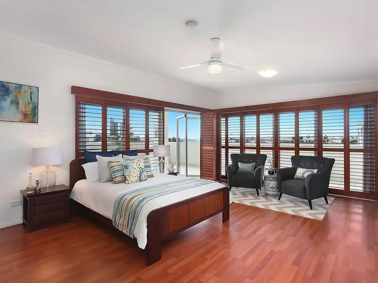 25/64 Riverwalk Avenue