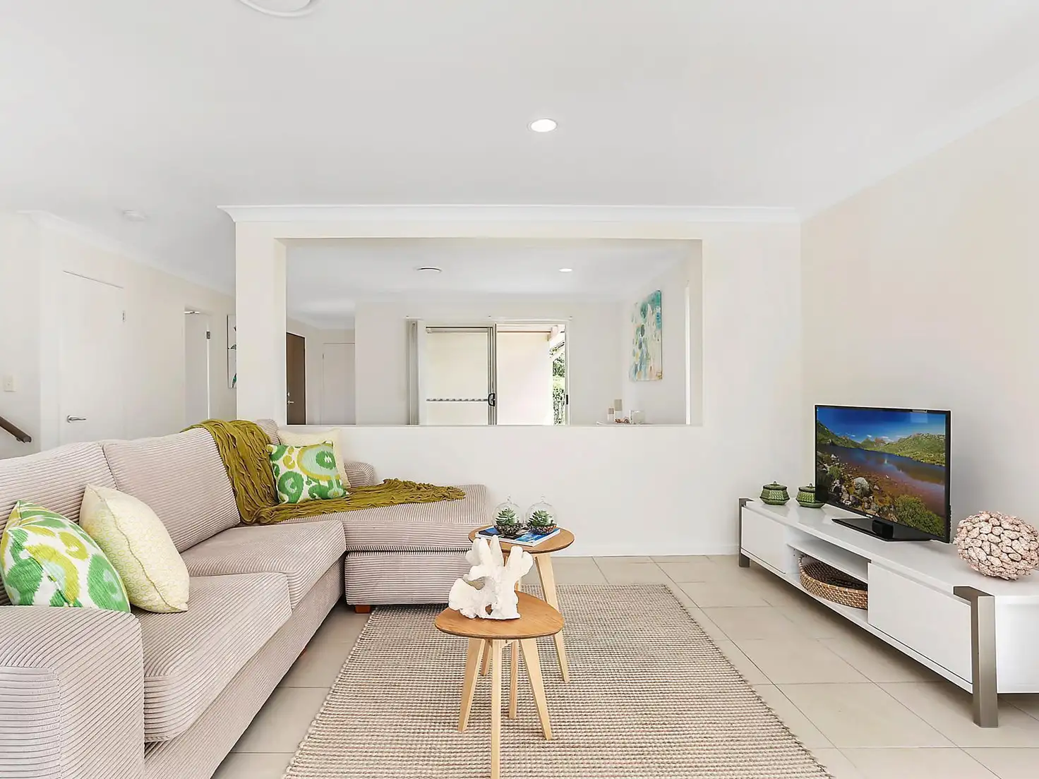 Main view of Homely townhouse listing, 260 Easthill Drive, Robina QLD 4226