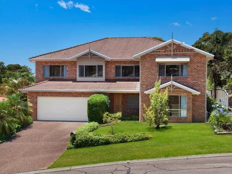 3 Silver Birch Close, Caves Beach NSW 2281