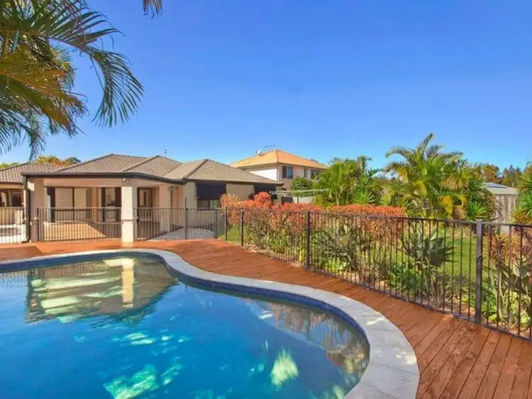 6 Ellis Street, Banora Point NSW 2486