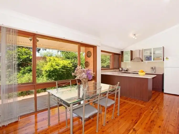 9 Milne Crescent, Coniston NSW 2500
