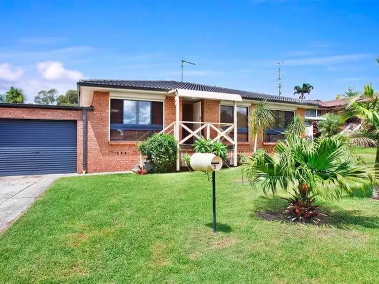 Second view of Homely house listing, 5 Rosewell Place, Berkeley NSW 2506