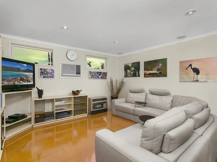 Fifth view of Homely house listing, 16 Roscommon Crescent, Killarney Heights NSW 2087