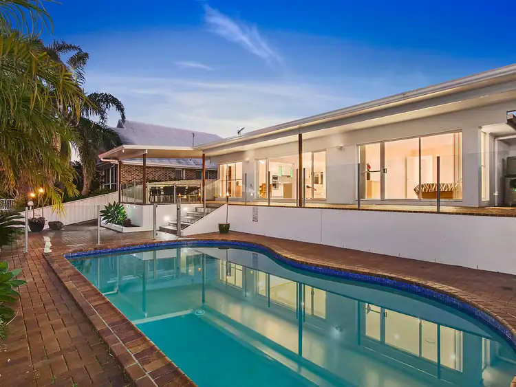 Second view of Homely house listing, 8 Wanneroo Court, Mermaid Waters QLD 4218